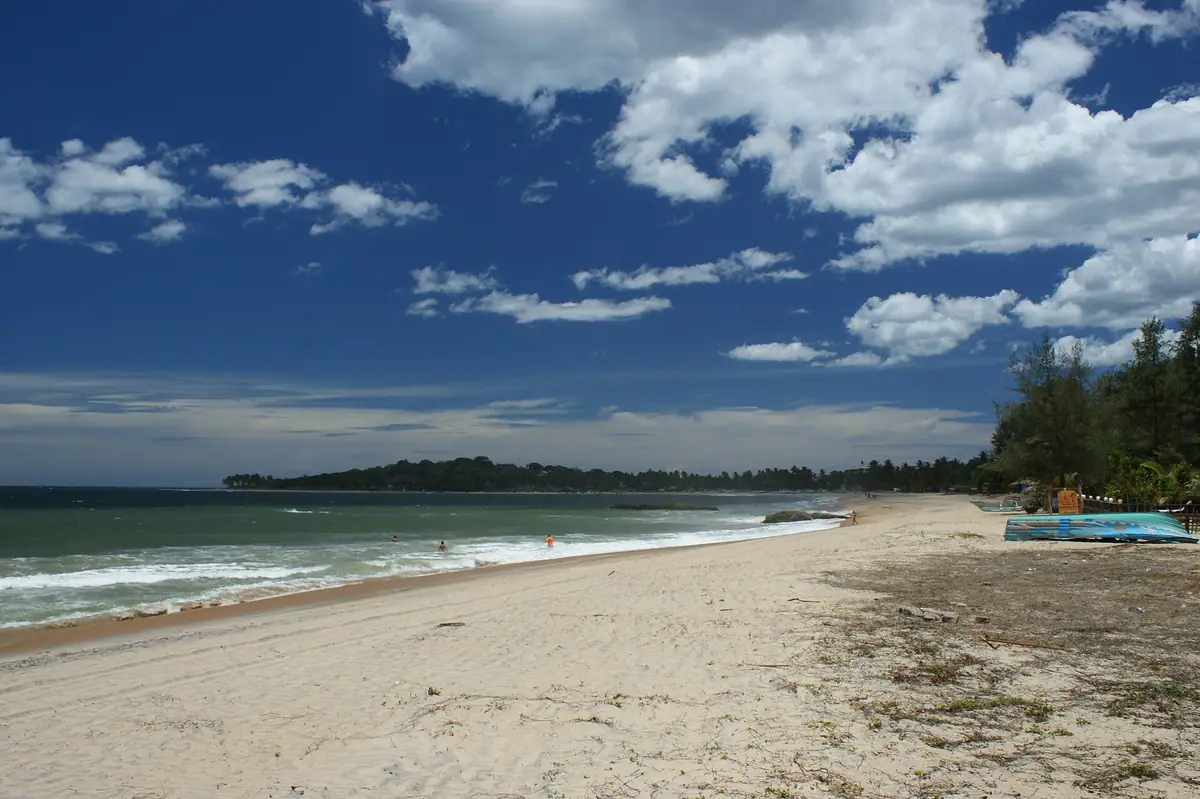 The beach at Arugam Bay, looking south