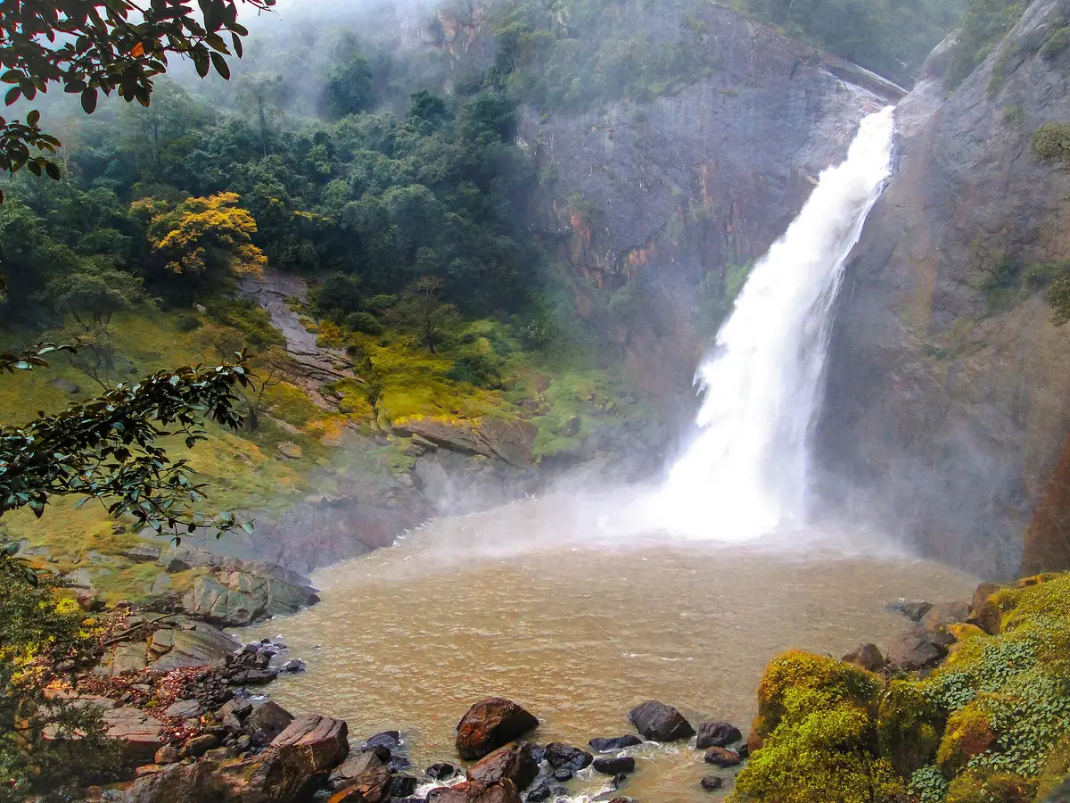 Dunhinda Falls dropping into a pool near Badulla