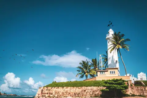 Galle lighthouse standing on the fort walls