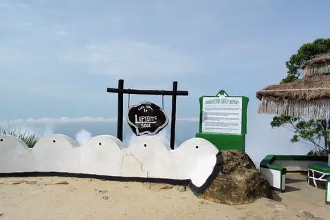 The sign at Lipton's Seat above Haputale