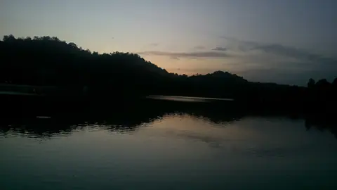 Kandy Lake in the early morning